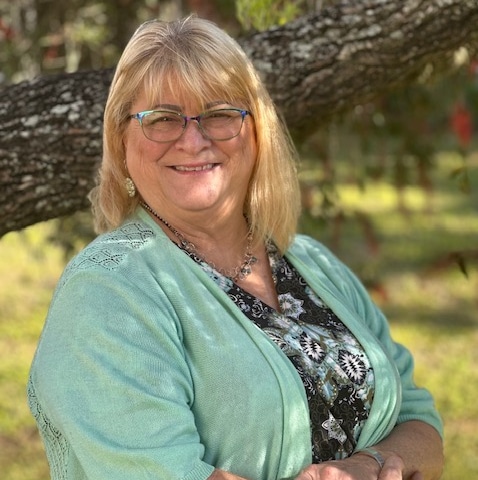 Lynette Judd is the Accounting Manager at All Points Mobile Shredding and All Points Medical Waste